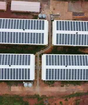 Βιομηχανική και Εμπορική Στέγη